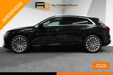 Audi e-tron 55 quattro Business Edition Plus 95 kWh / SOH 89% / Panoramadak / Elektr. verstelbare voorstoelen (links memory) / Luchtvering / Apple Carplay - Android Auto / Ambienteverlichting / Matrix LED koplampen / Stoelverwarming / Achteruitrijcamera / Adaptive Cruise Control / Audi Sound System /